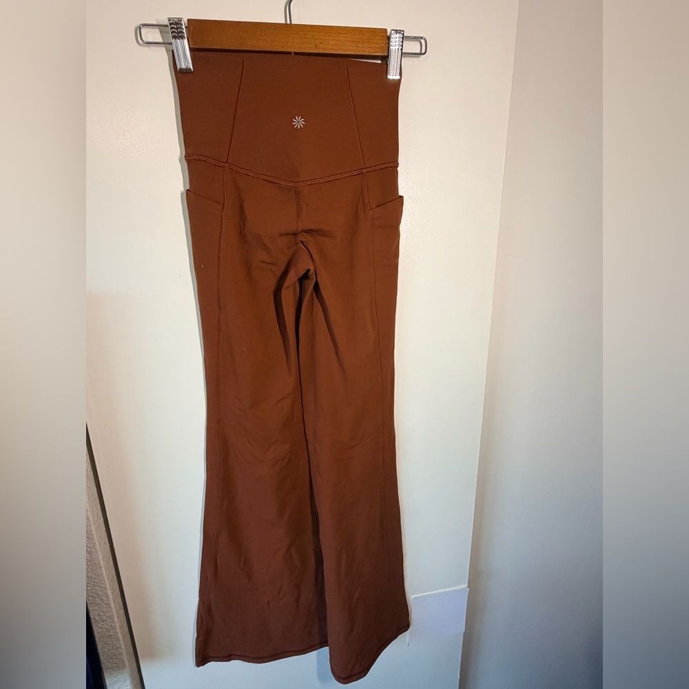 Athleta Salutation Stash Flare Pant, XXS, Rust Color